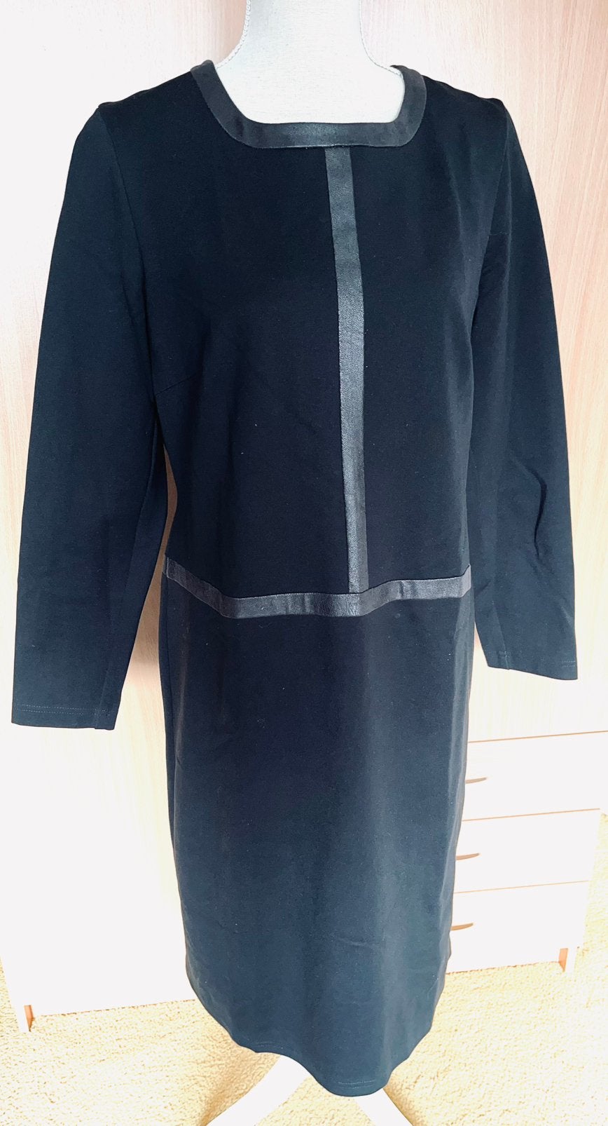 Lynde zwarte jurk maat 42(v), Kleding | Dames, Zwart, Maat 42/44 (L), Ophalen of Verzenden, Zo goed als nieuw