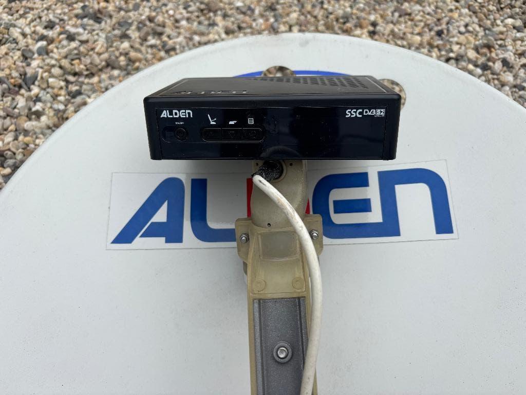 Alden 12 volt schotel met de SSC DVB kast, Ophalen, Gebruikt, (Schotel)antenne-accessoires, Overige merken