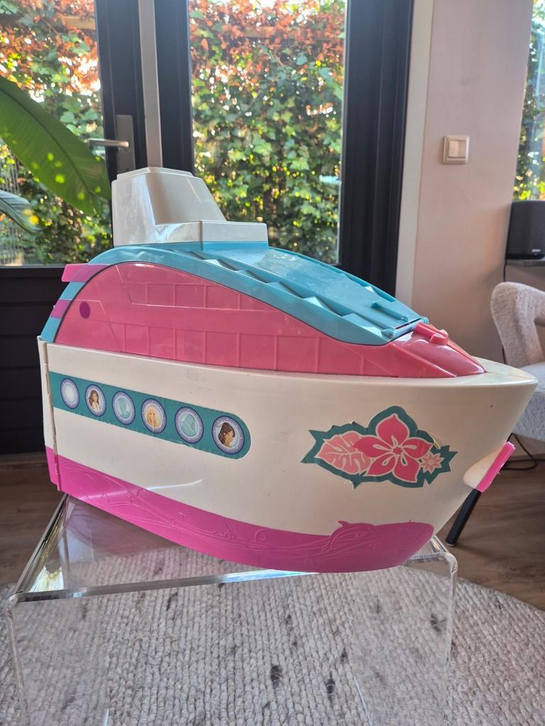 Barbie Droomboot met accessoires en Barbiepop, Ophalen of Verzenden, Gebruikt, Meisje