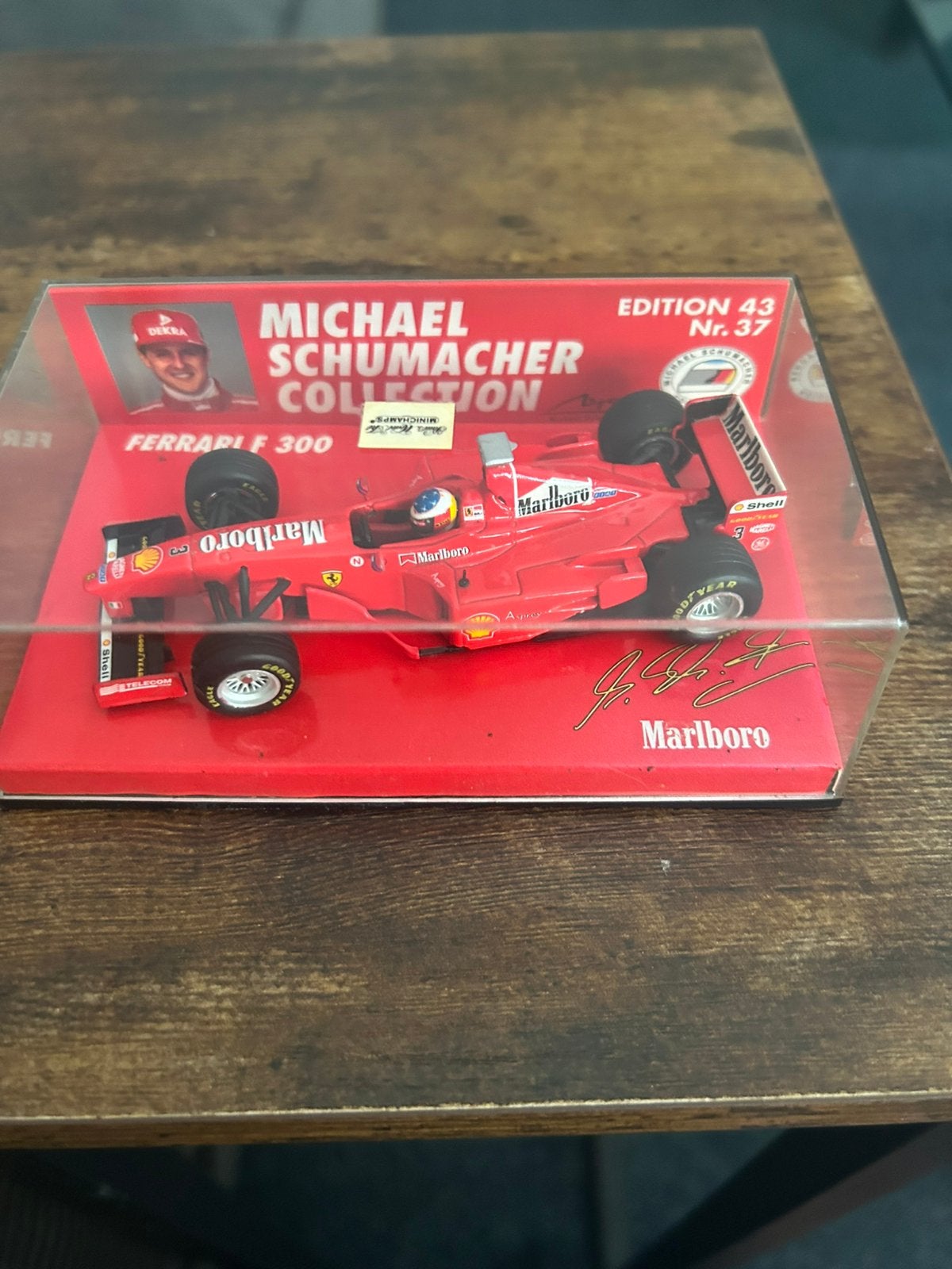 Michael Schumacher Ferrari F300 Marlboro Reclame Modelauto, Ophalen of Verzenden, Zo goed als nieuw, Auto, Overige merken
