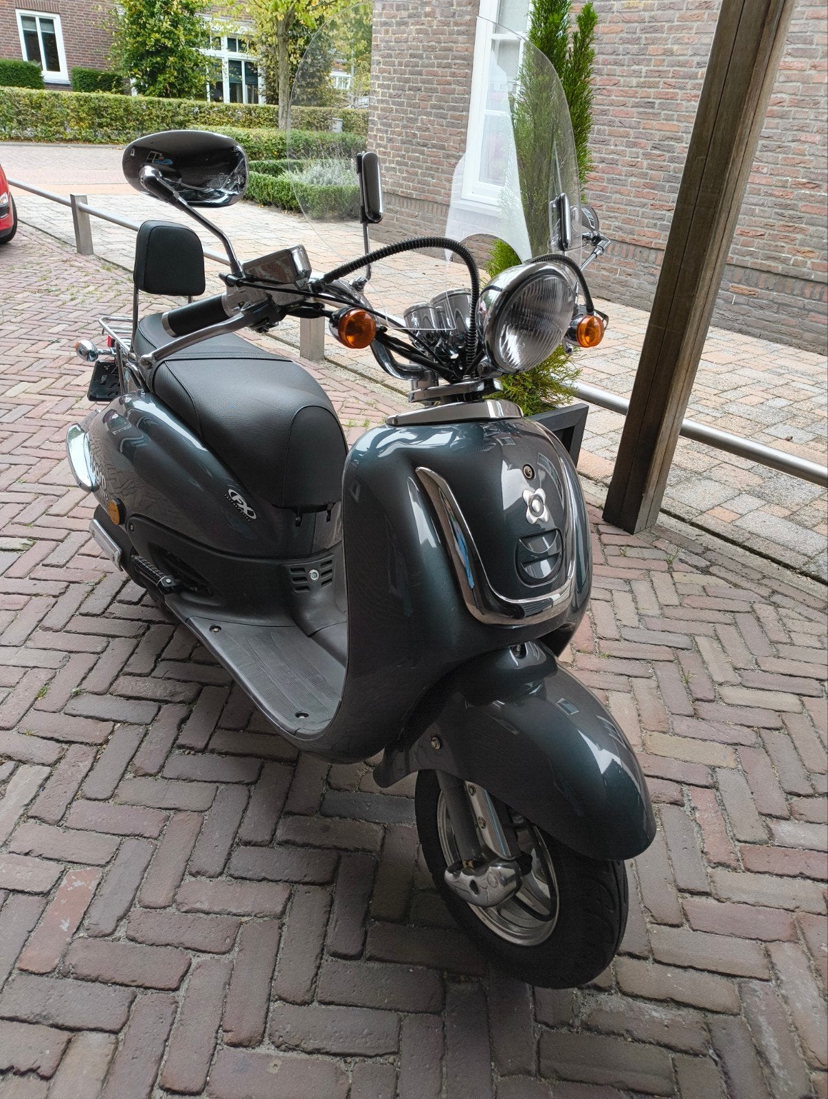 AGM Retro Extra Scooter - Zo goed als nieuw, Overige merken, Ophalen of Verzenden, Zo goed als nieuw, Benzine