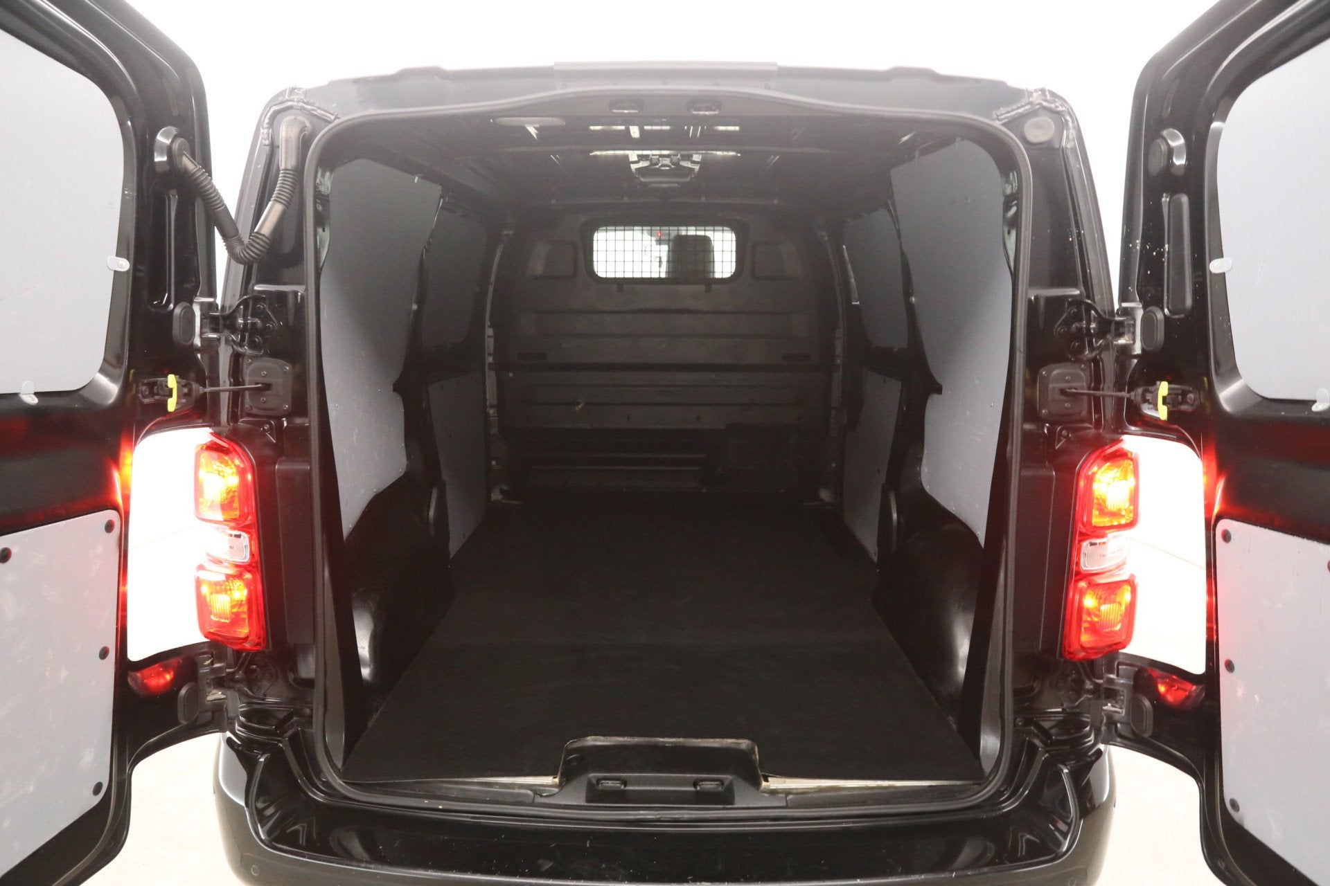 Citroën Jumpy 2.0 HDI L2H1 | Clima | Cruise | Camera | 3 Zi, Auto's, Gebruikt, Citroën, Origineel Nederlands, Onderhoudsboekje