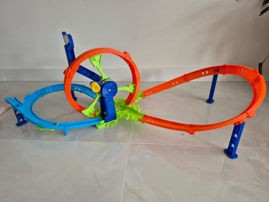 Hot Wheels racebaan met looping - Nooit gebruikt, Ophalen, Racebaan, Nieuw, Hot Wheels