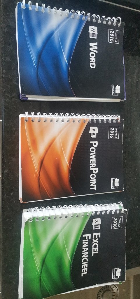 MS Office 2016 manuals, Ophalen of Verzenden, Gebruikt, Powerpoint, Windows
