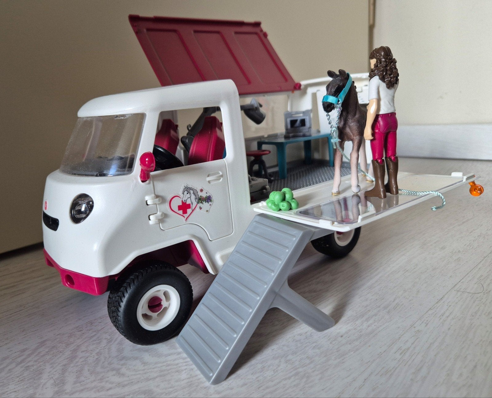 Schleich paarden ambulance (42439) ~ Compleet, Verzamelen, Ophalen of Verzenden, Zo goed als nieuw