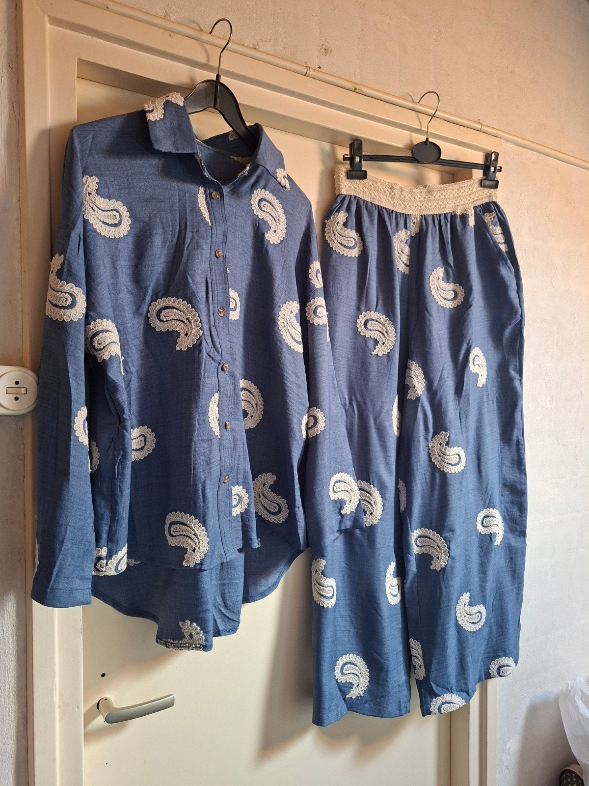 Nieuw pak maat M/L 20 euro, Kleding | Dames, Huispakken, Ophalen of Verzenden, Nieuw