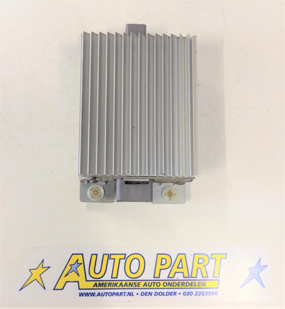 Ford Mustang audio versterker 2010-2011, Gebruikt, Ford motor company, Ford USA, P.O. Box 6248, Dearborn, MI 48126
