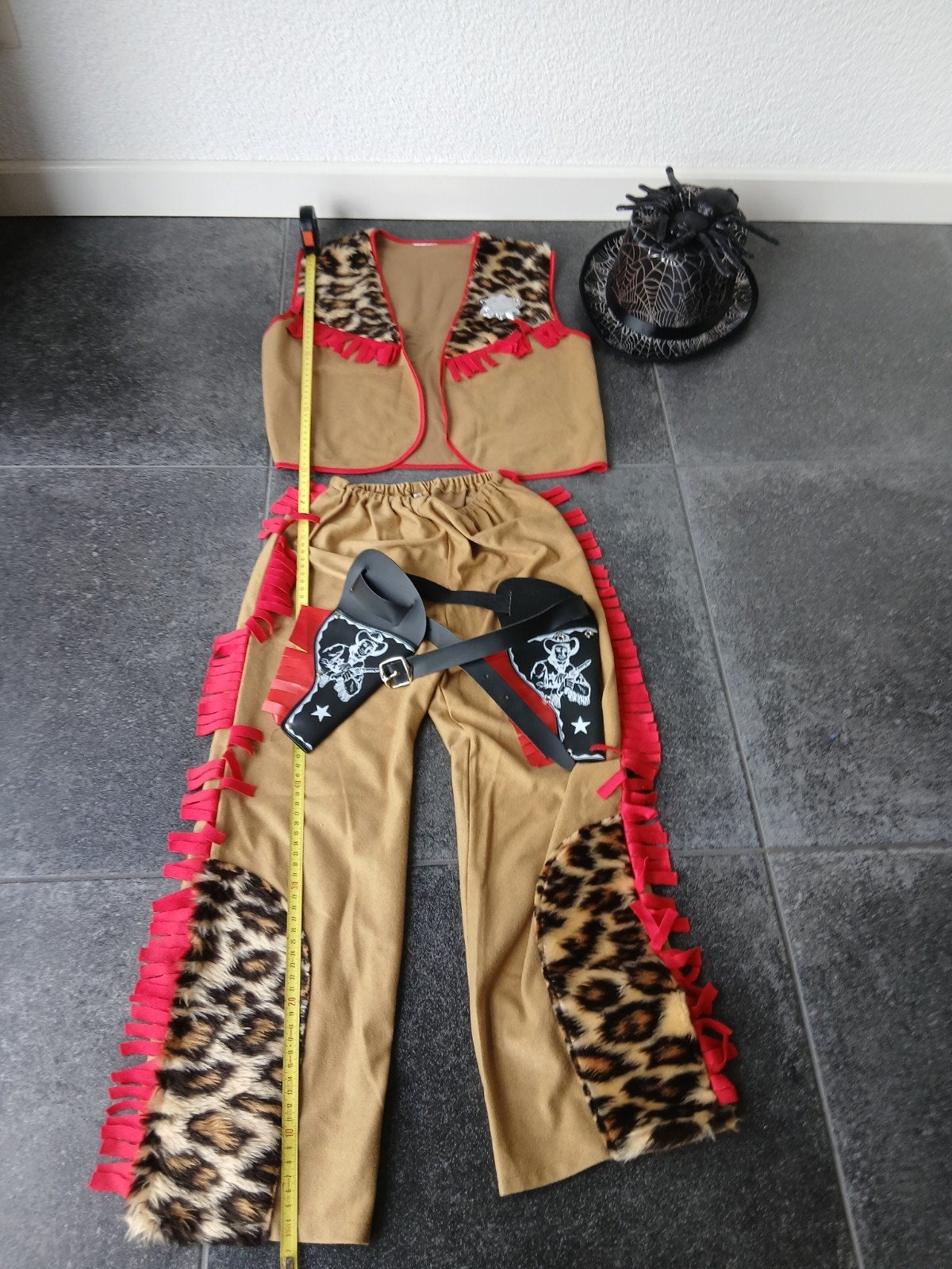 Cowboy/Cowgirl verkleedpak maat 128 met hoed en pistolen, Ophalen, 122 t/m 128, Jongen of Meisje