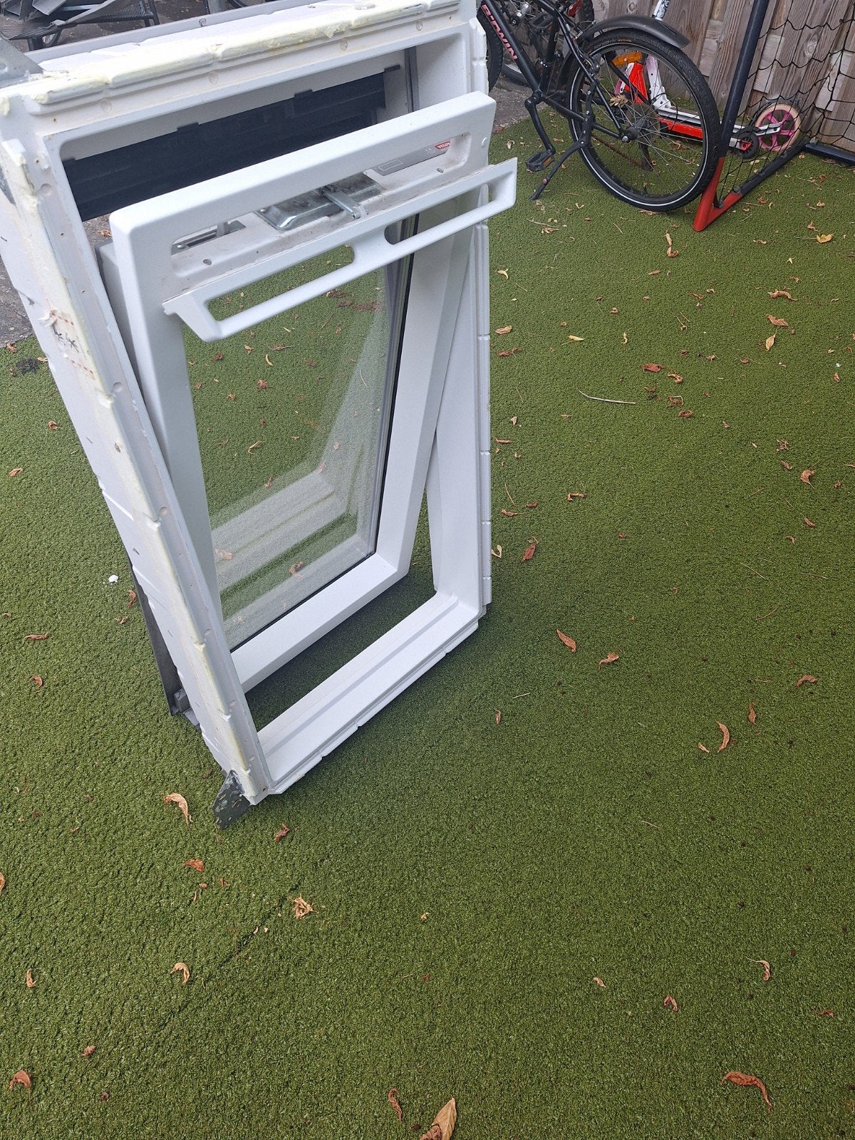 Mooie velux dakraam kunstof compleet 55x98cm, Ophalen