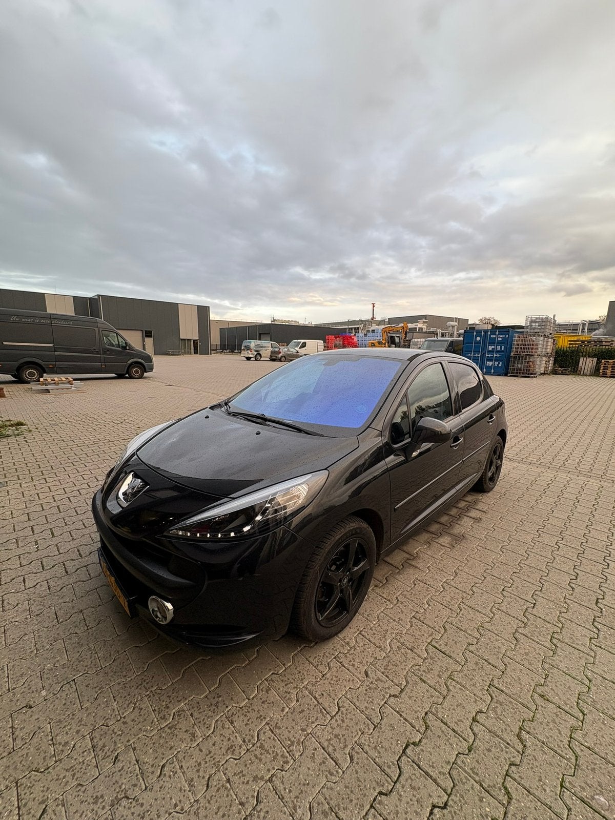 Peugeot 207 1.6 VTI 16V 5DR 2008 Zwart, Voorwielaandrijving, Stof, Zwart, 4 cilinders