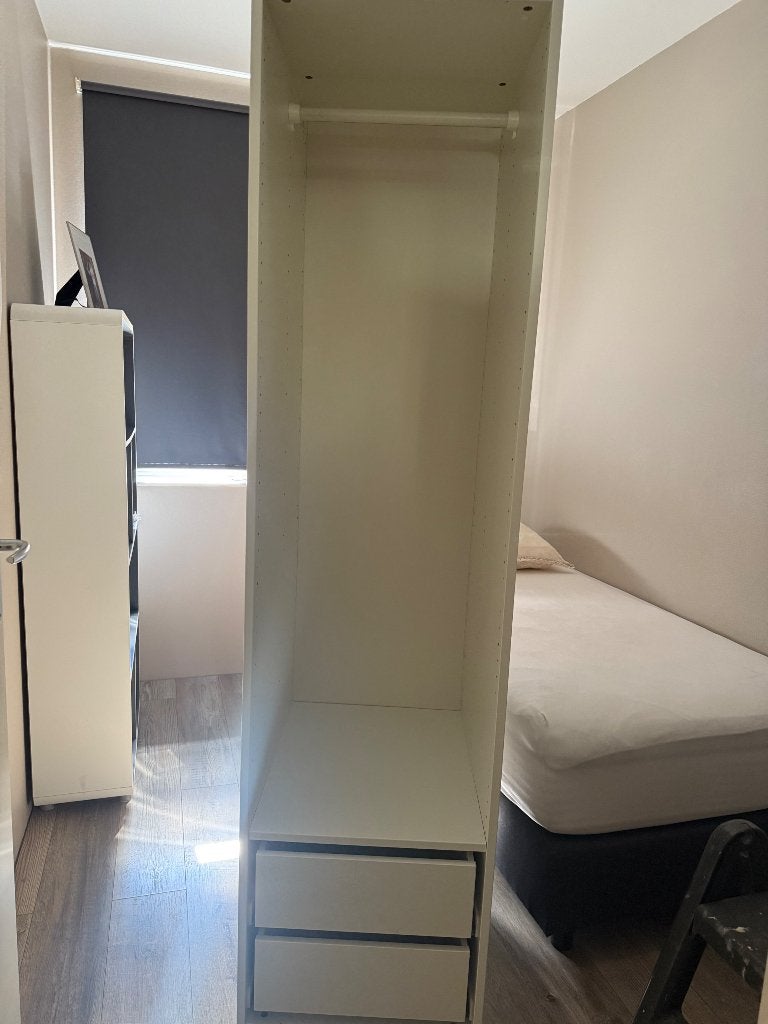 Kast, Huis en Inrichting, Ophalen, Wit, Zo goed als nieuw, Met lade(s)
