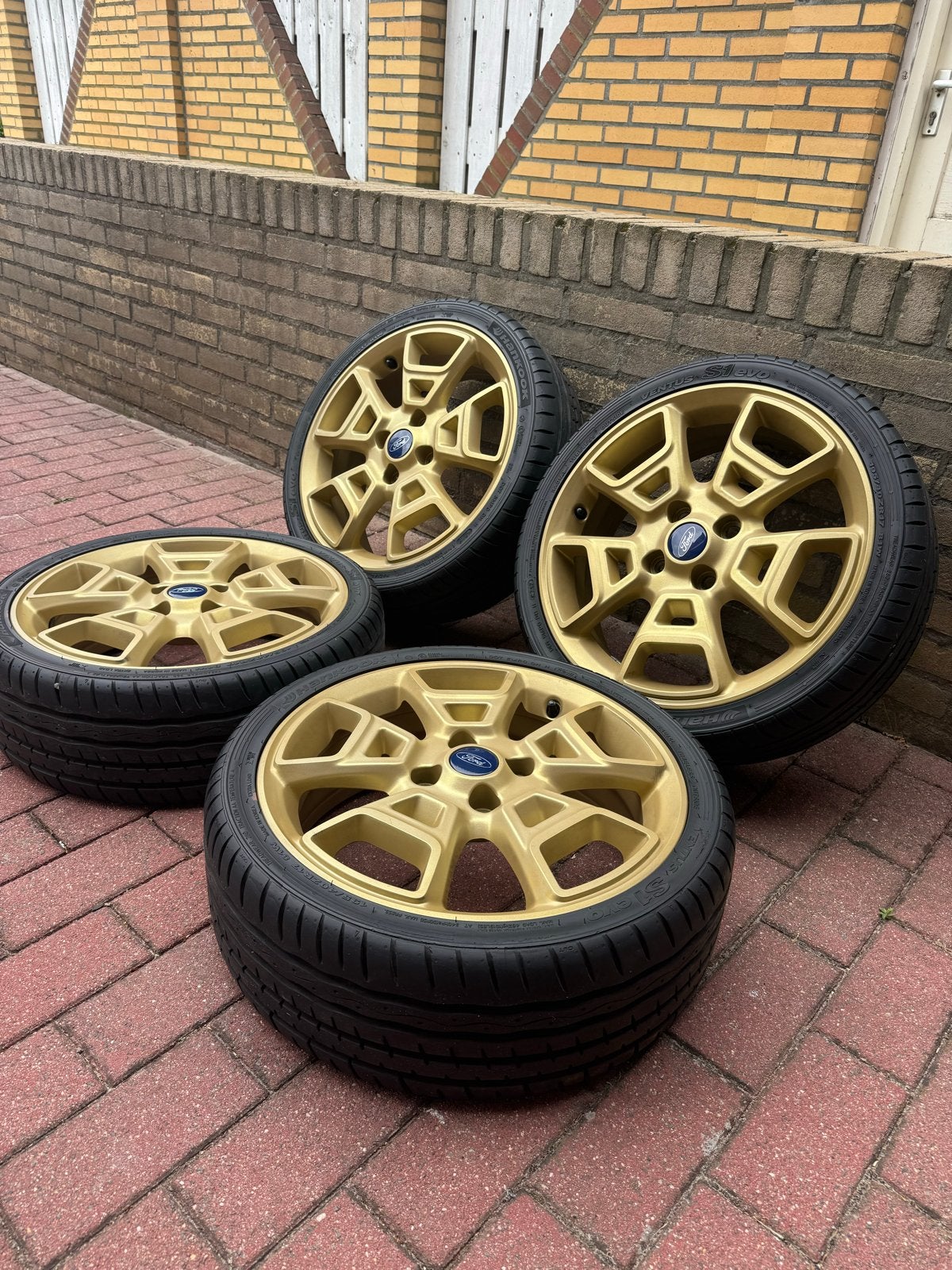 Complete set Ford velgen 4x108 met Hankook 195/40 R17 banden, Auto-onderdelen, Banden en Velgen, Ophalen, Gebruikt, Banden en Velgen