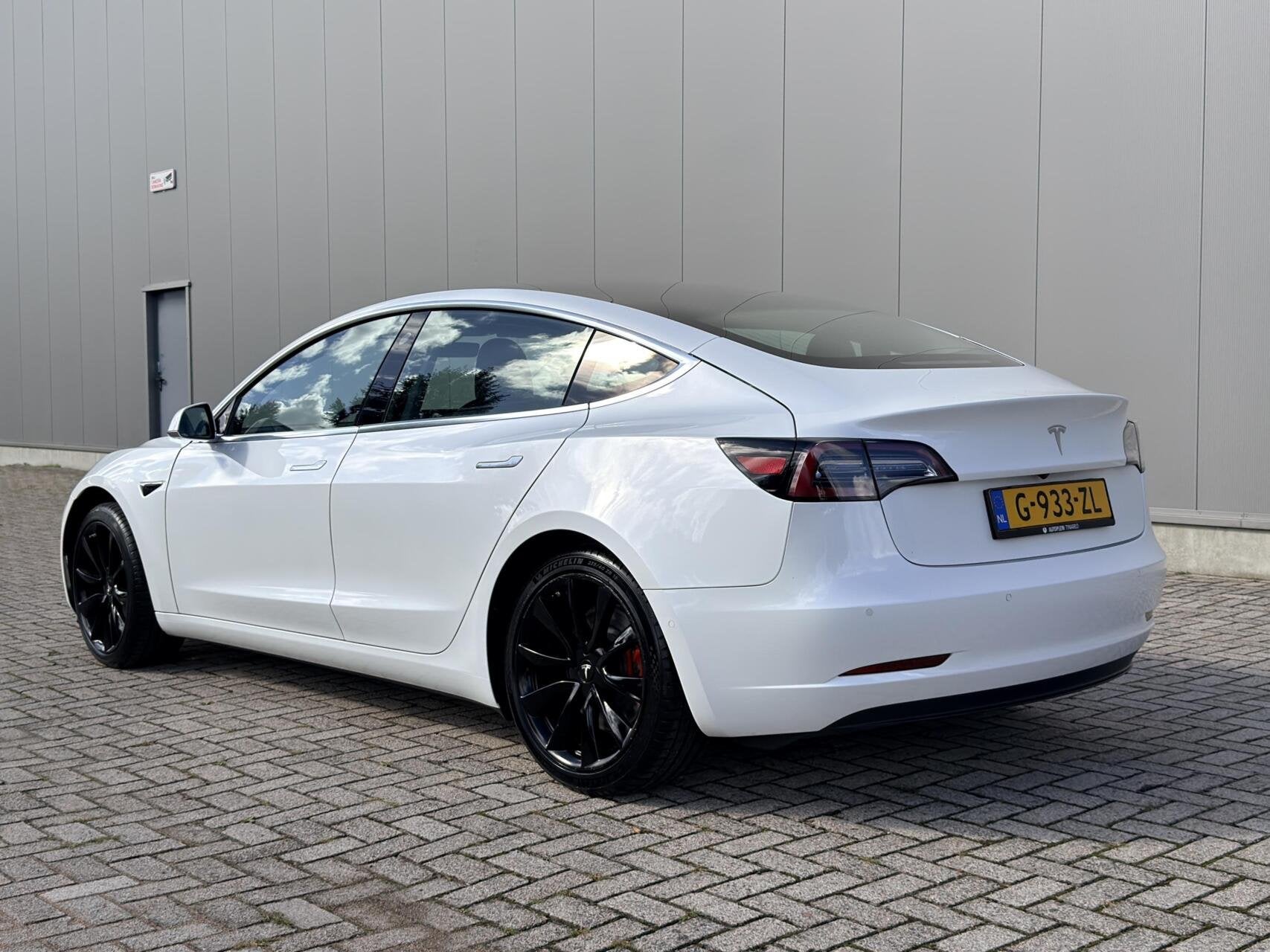Tesla Model 3 Long Range AWD 75 kWh 1e eig|Autopilot|dealer, Auto's, Automaat, Met garantie (alle), Wit, 351 pk