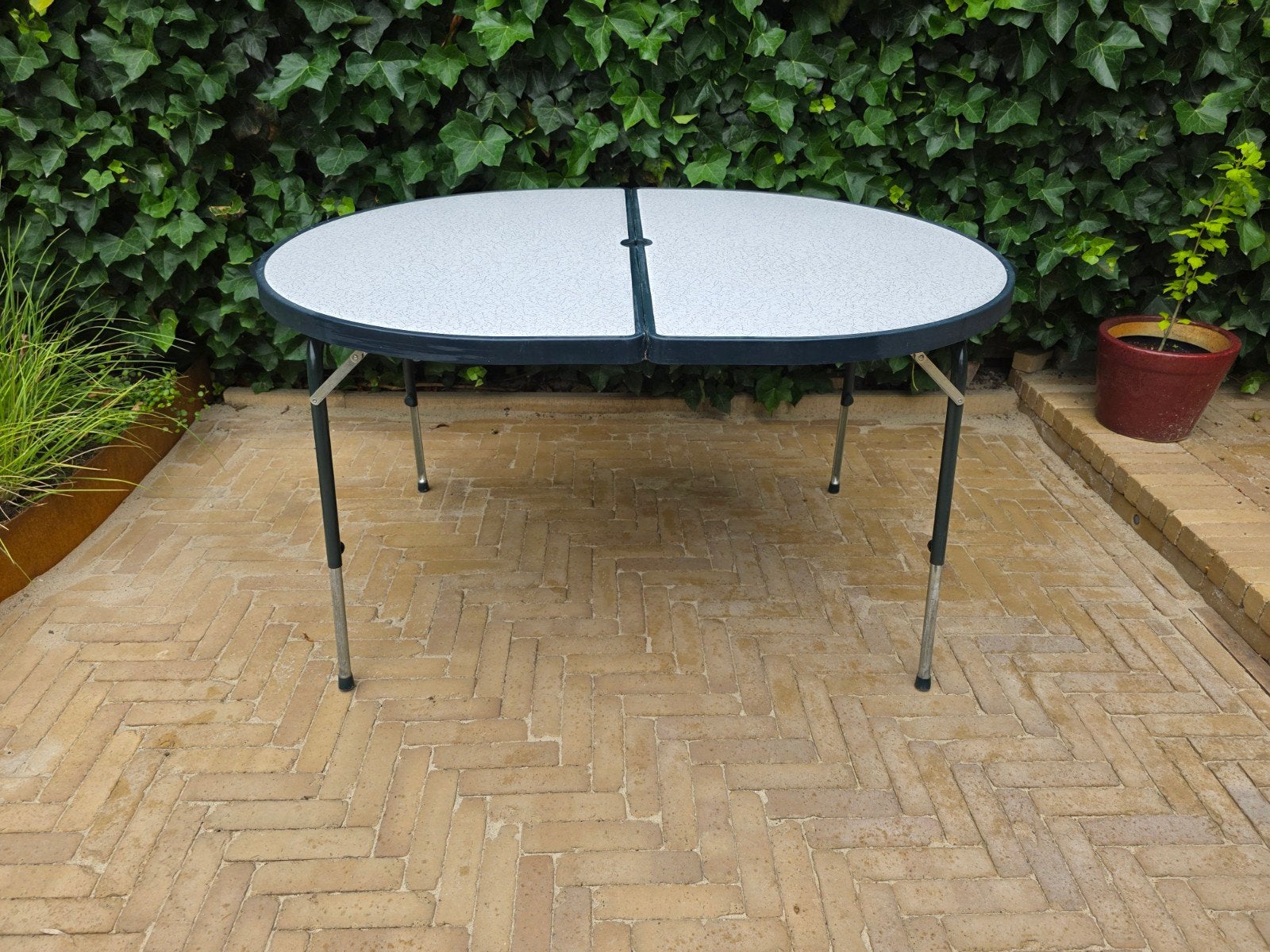 Crespo hoog/laag kampeertafel met parasolgat., Ophalen of Verzenden, Gebruikt, Campingtafel