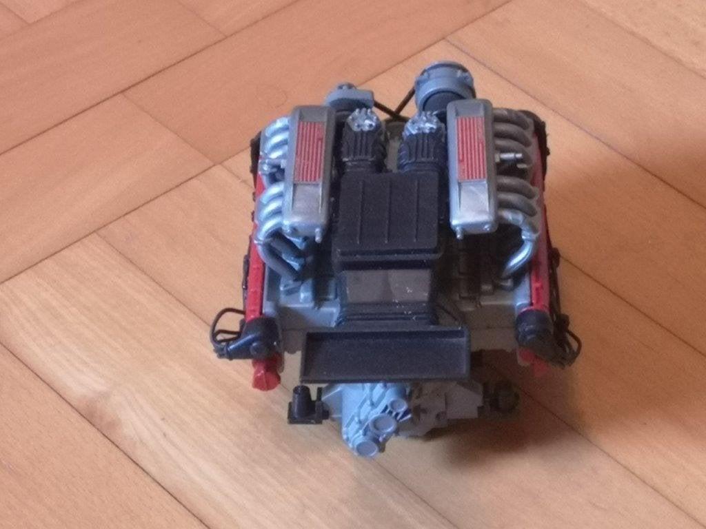 Engine 1/8 scale for Pocher Testarossa, Ophalen of Verzenden, Zo goed als nieuw, 1:5 t/m 1:8, Auto