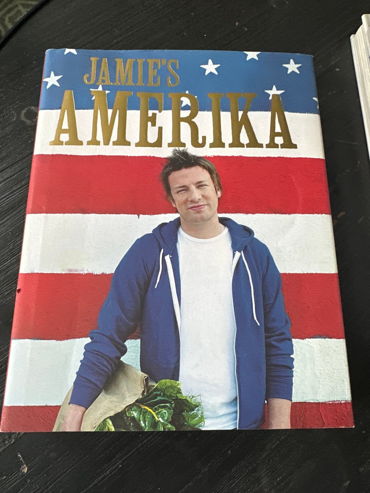 Jamie's Amerika - Kookboek van Jamie Oliver, Boeken, Kookboeken, Ophalen of Verzenden, Zo goed als nieuw, Overige gebieden, Voorgerechten en Soepen