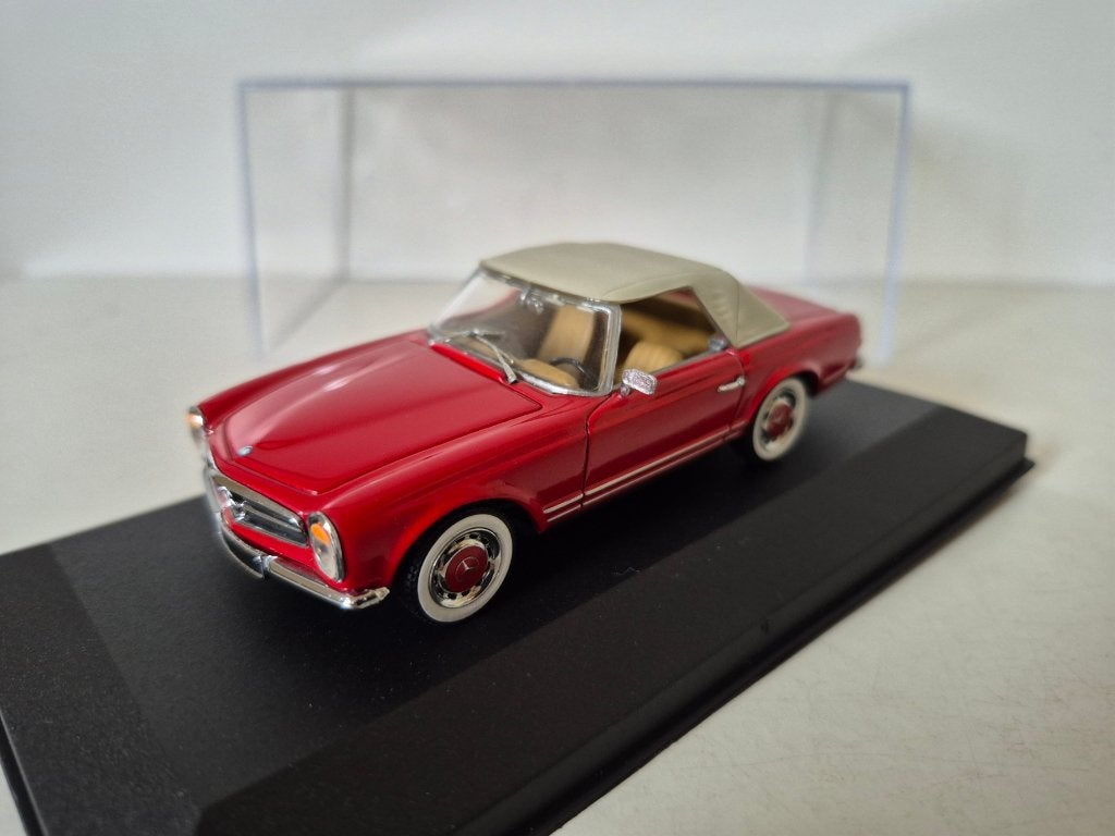 Minichamps 032241 Mercedes-Benz 280 SL closed top rood, Ophalen of Verzenden, Zo goed als nieuw, Auto, MiniChamps