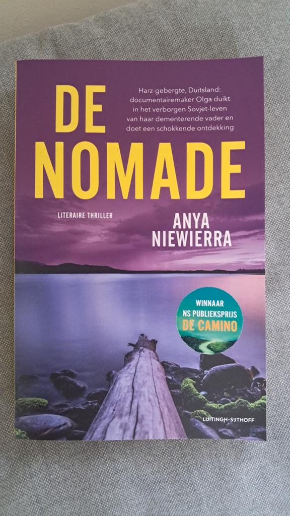 De Nomade - Anya Niewierra, Boeken, Thrillers, Zo goed als nieuw, Nederland, Ophalen of Verzenden