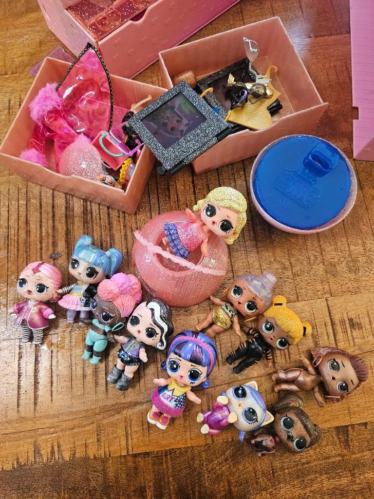 L.O.L. poppetjes en poppenhuis, Ophalen of Verzenden, Gebruikt, Overige typen