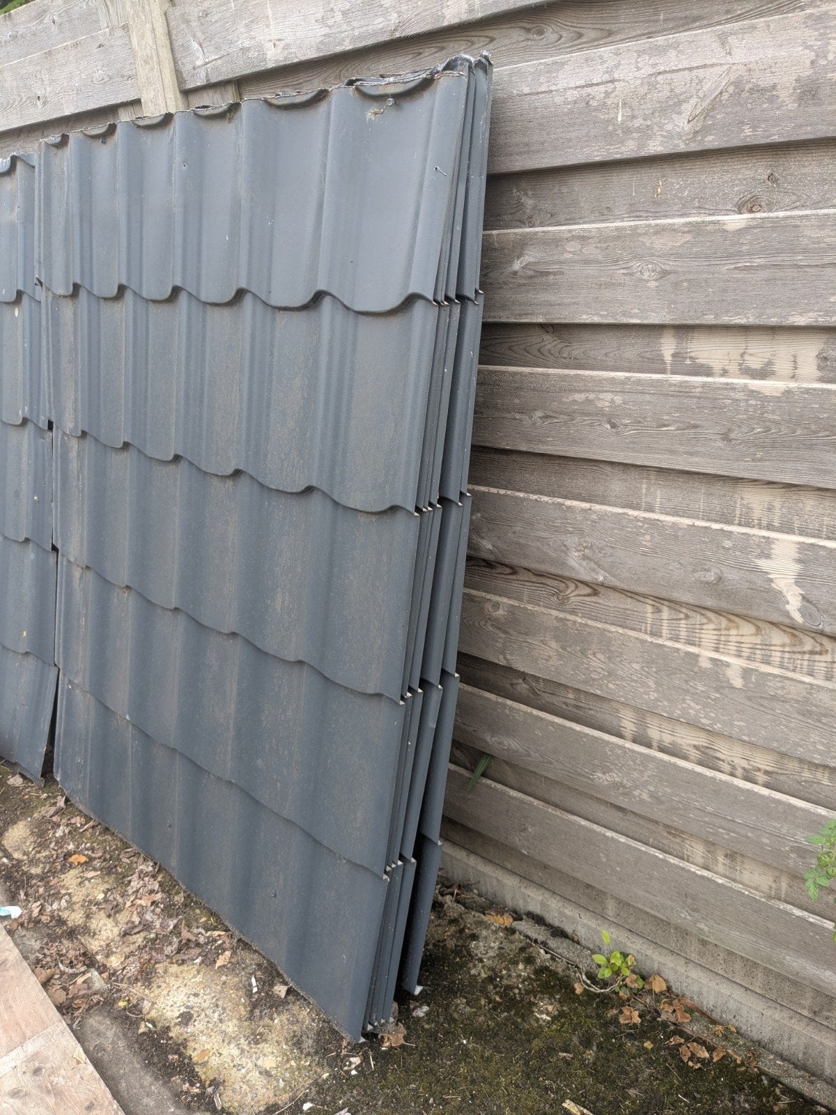 te koop: 6 dakpanplaten 115 cm breed en 154 hoog, Doe-het-zelf en Verbouw, Dakpannen en Dakbedekking, Zwart, 15 m² of meer, Metaal