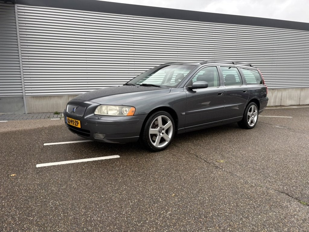 Volvo V70 2.5T Summum Automaat|Climate|Nap, Auto's, Automaat, 1525 kg, 2521 cc, Euro 4