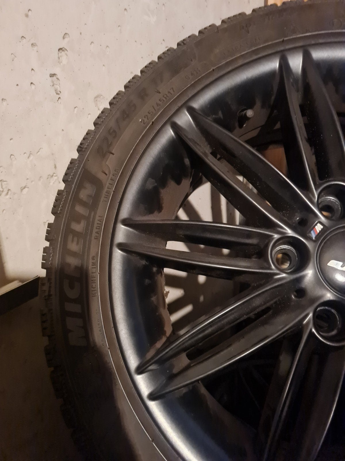 Michelin Alpine winterbanden met velgen - 225/45 R17, Gebruikt, Banden en Velgen, 17 inch, Personenwagen