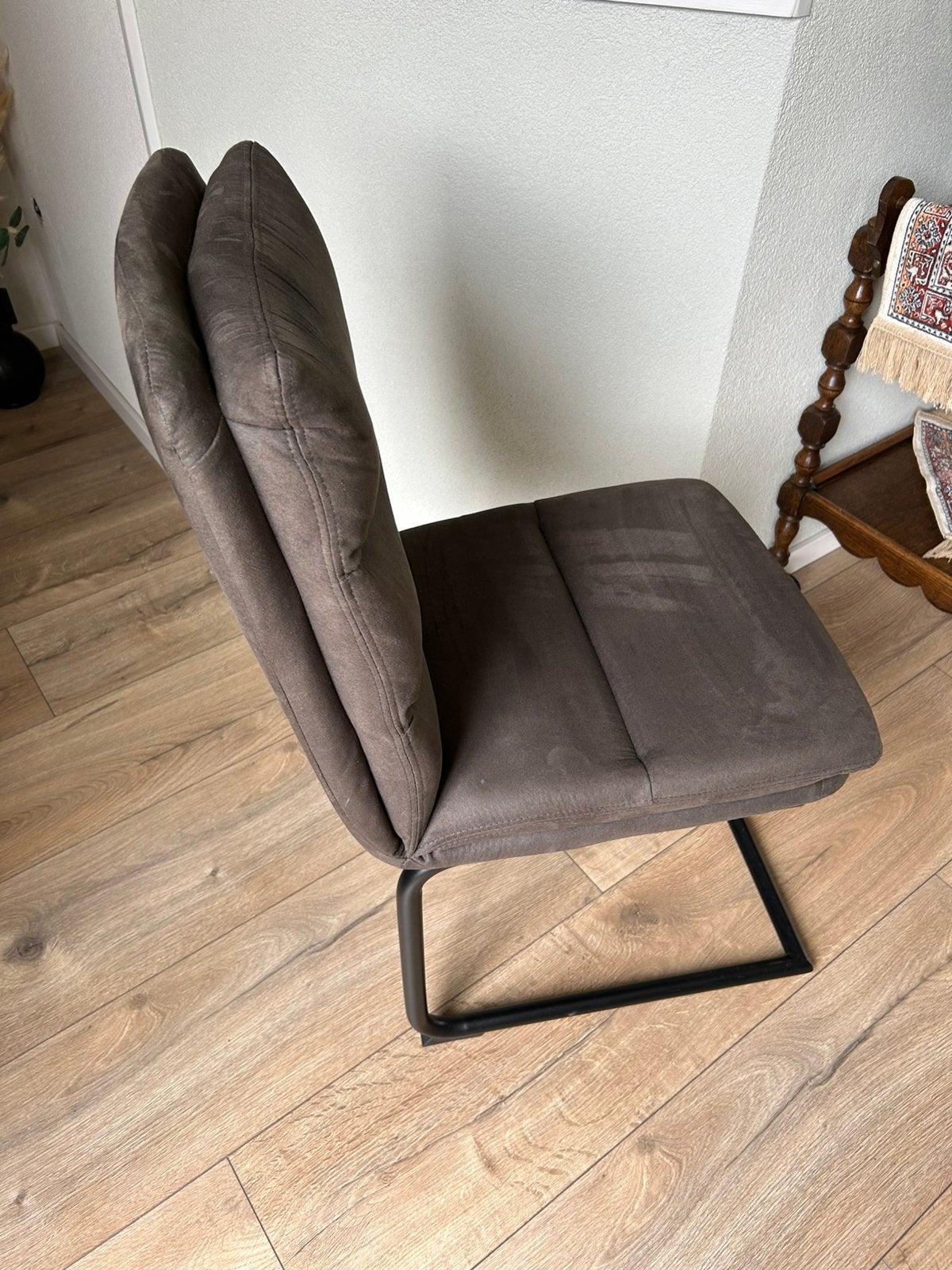 4 eetkamerstoelen . Zgan ., Ophalen, Zo goed als nieuw, Bruin, Vier