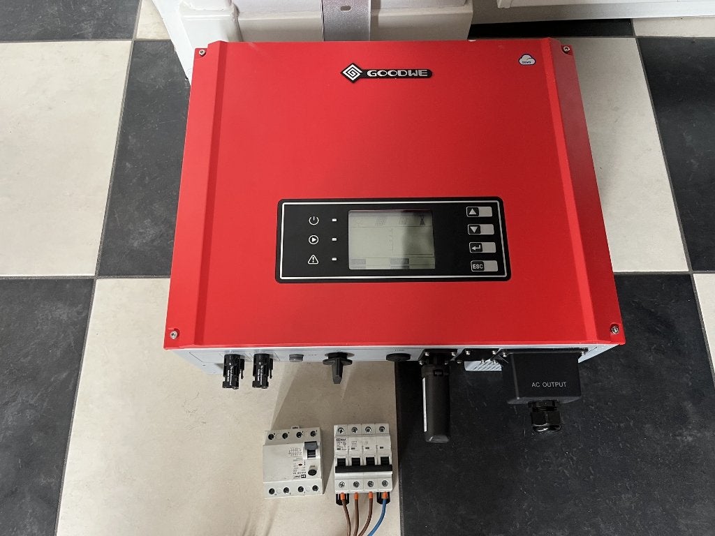 Goodwe GW8000-DT Omvormer voor Zonnepanelen, Doe-het-zelf en Verbouw, Elektra en Kabels, Ophalen, Gebruikt, Overige merken, Omvormer
