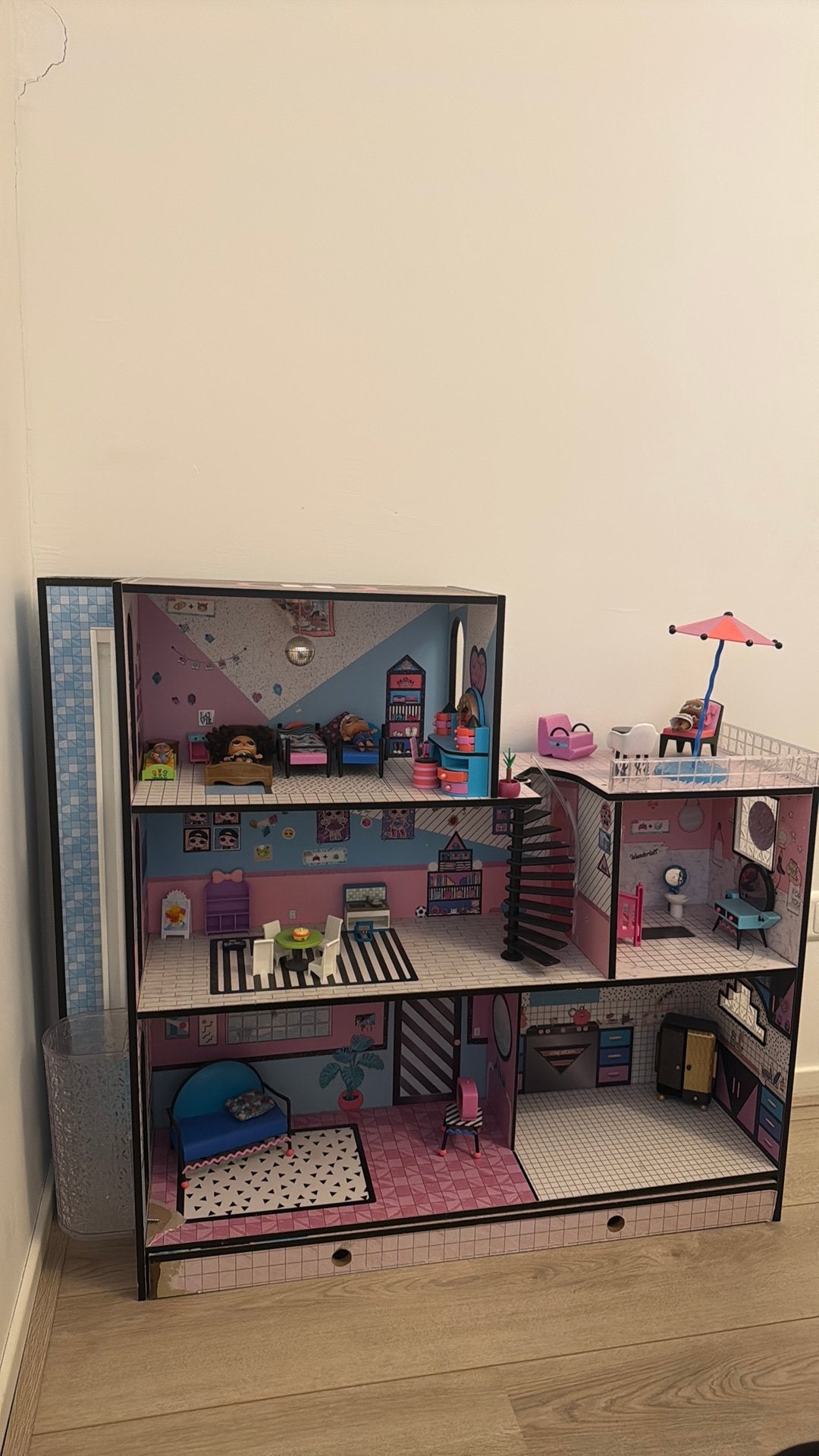 L.O.L surprise poppenhuis, Ophalen, Gebruikt