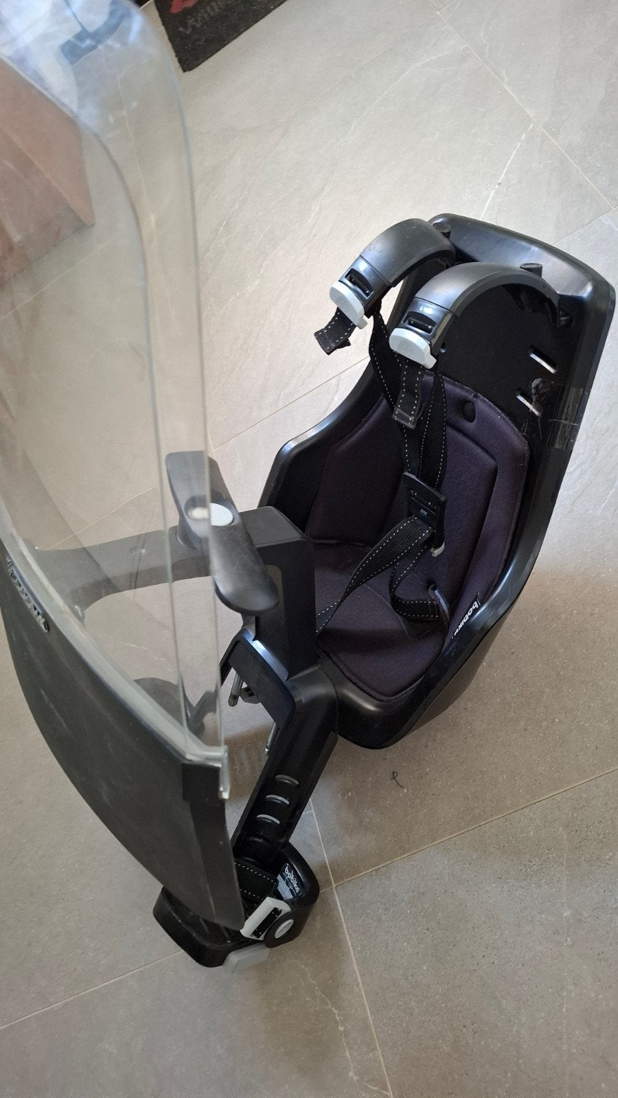 Bobike Voorzitje met Windscherm en Verstelbare Voetsteunen, Fietsen en Brommers, Verzenden, Voorzitje, Bobike, 0 t/m 13 kg