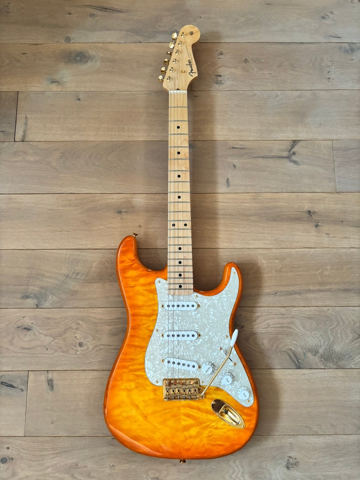 Fender FSR Stratocaster Honeyburst Made in Japan, Ophalen of Verzenden, Zo goed als nieuw, Elektrisch, 6-snarig
