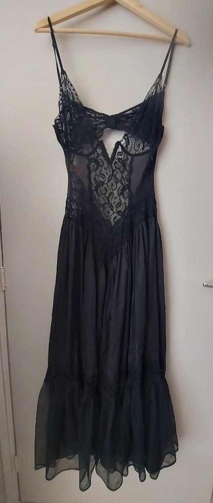 Zwart kanten nachthemd met spaghettibandjes, maat S, Empire Intimates, Ophalen of Verzenden, Zwart, Nachtkleding