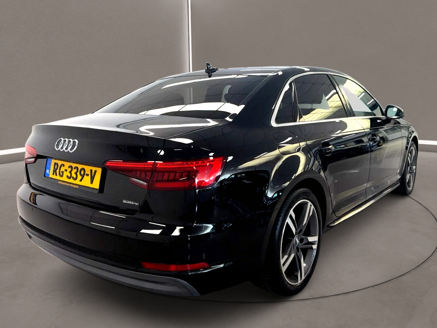 Foto 6 van Audi A4 Limousine 2.0 TDI quattro Sport S-Line 190 Pk Automa