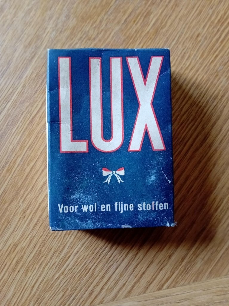 Pakje wasmiddel Lux voor wol en fijne stoffen oud!, Ophalen of Verzenden, Overige typen