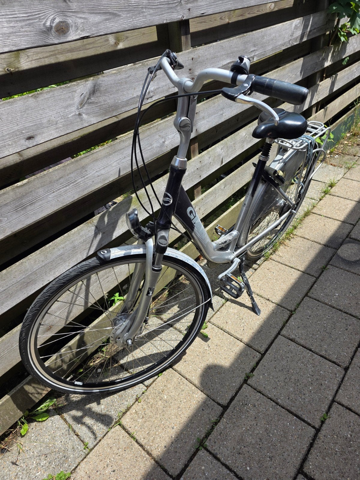 Giant 28 inch stationsfiets en tassen MOET WEG, Ophalen, Gebruikt, Giant, Versnellingen