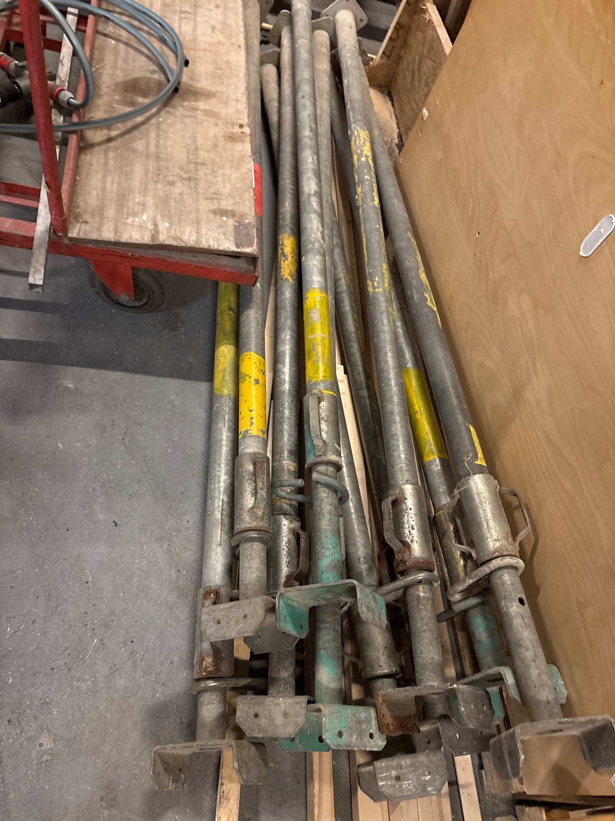 10 Schroefstempels voor bouw en renovatie, Ophalen, Gebruikt, Overige typen, 2 tot 5 meter