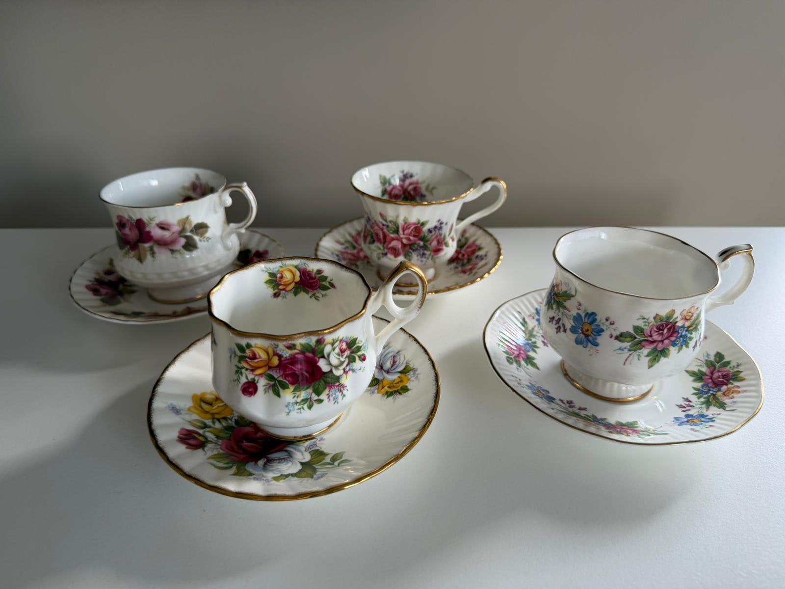 Engels servies diversen, Ophalen