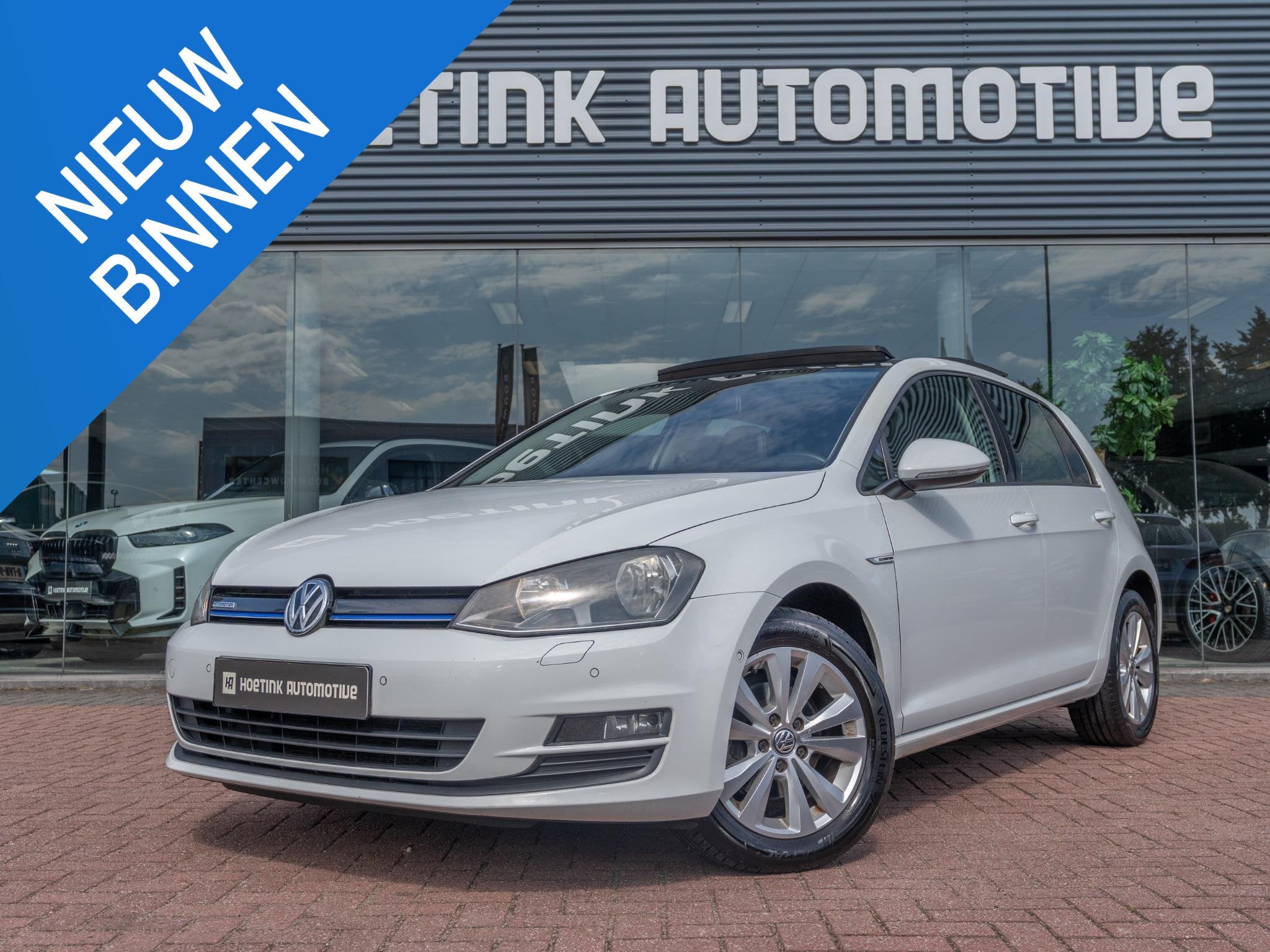 Volkswagen Golf 1.2 TSI Connected Series | Pano | R-Line sto, Auto's, Volkswagen, Voorwielaandrijving, Gebruikt, 4 cilinders, Wit