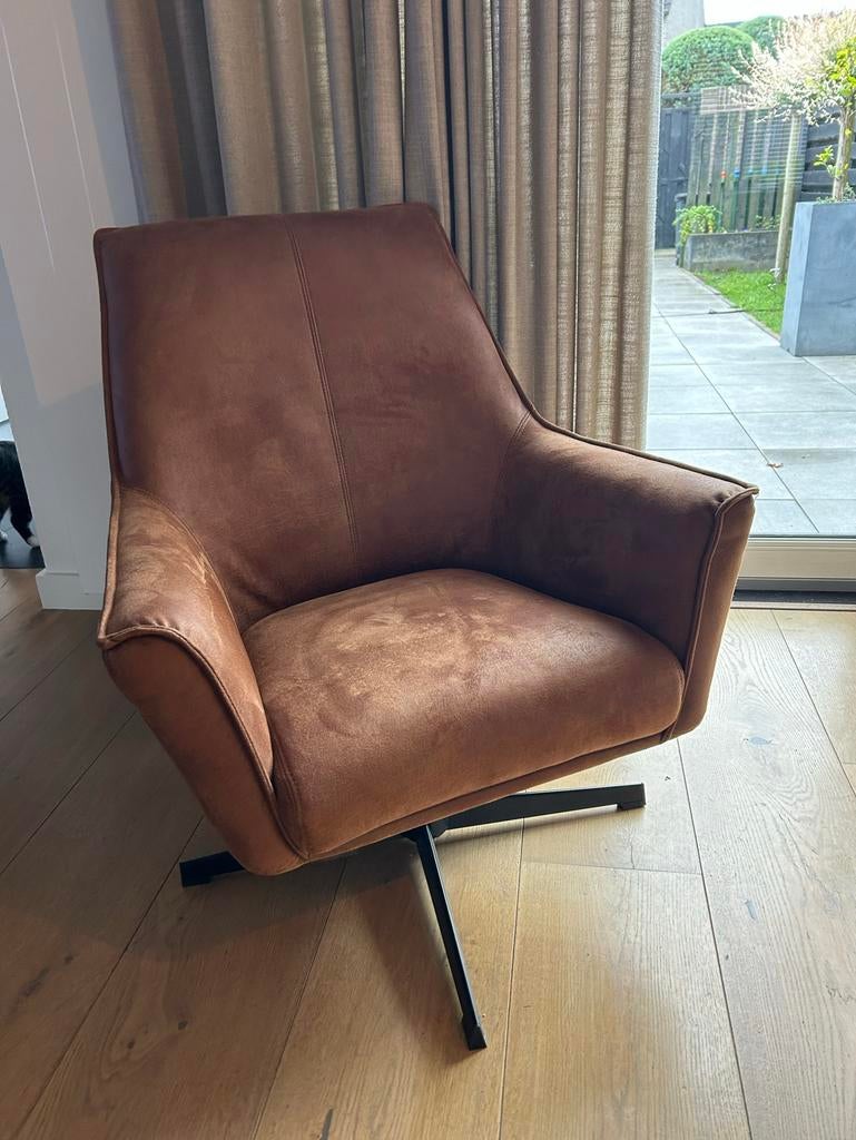 Draaiende fauteuil nog als nieuw, Ophalen, Gebruikt, Leer, 75 tot 100 cm