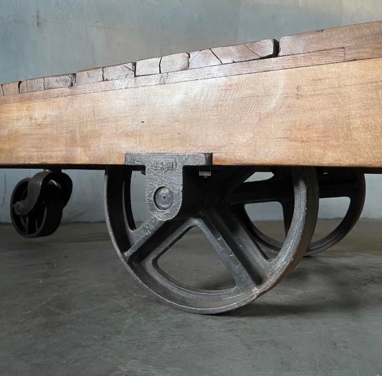Antieke fabriekskar, vintage salontafel, tafel, palletwagen, Ophalen
