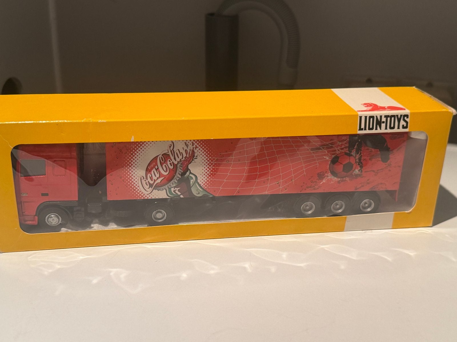 Lion-Toys Coca-Cola Truck - Schaalmodel, Ophalen of Verzenden, Nieuw, Overige merken