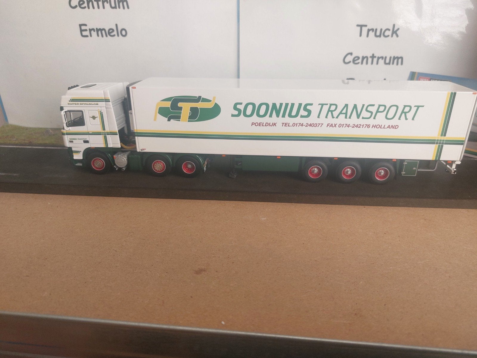 Soonius; DAF 95XF SUPER SPACE CAB 6X2 TWIN STEER REEFER TRAI, Hobby en Vrije tijd, Ophalen of Verzenden, Nieuw, Bus of Vrachtwagen