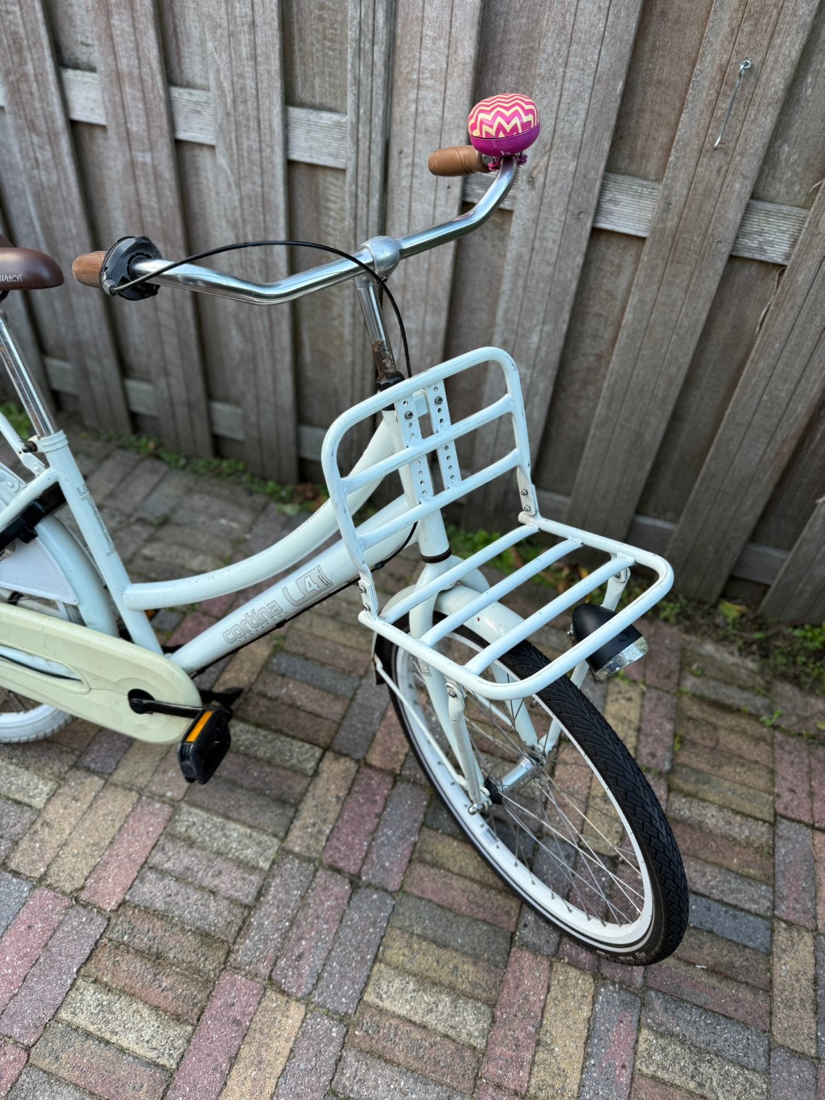 Foto 3 van Cortina meisjesfiets 24 inch