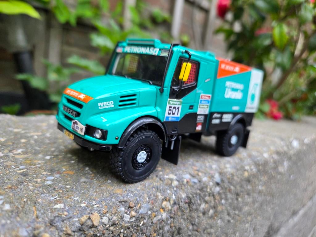 WSI Iveco Parijs Dakar, Ophalen of Verzenden, Zo goed als nieuw, Bus of Vrachtwagen, Wsi