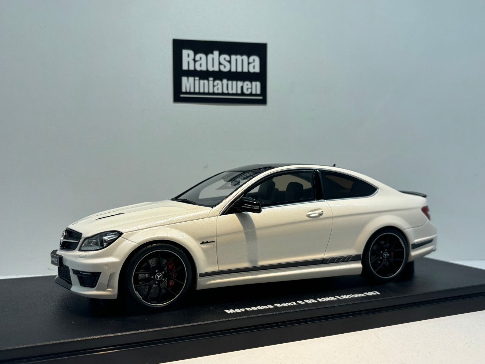 Mercedes-Benz C-Klasse C63 AMG Coupe - 1:18 GT-Spirit, Hobby en Vrije tijd, Modelauto's | 1:18, Overige merken, Auto, GT-Spirit