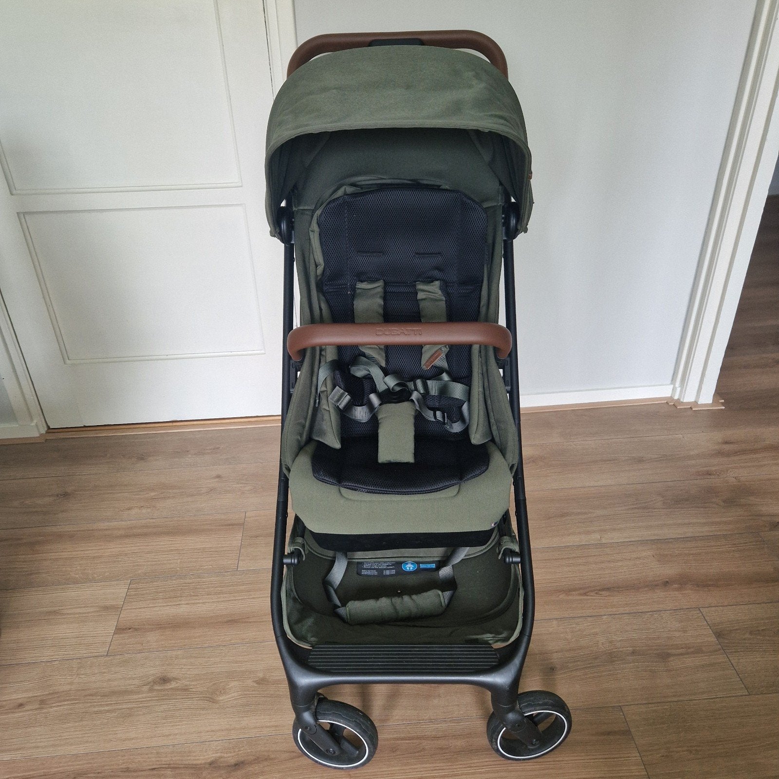 Dubatti Smart Buggy E2 bruin/groen met summer seat liner, Kinderen en Baby's, Kinderwagens en Combinaties, Ophalen