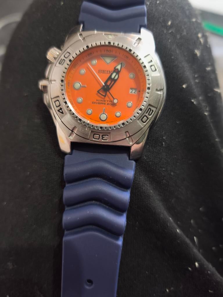 Seiko Kinetic Divers 200M - Oranje wijzerplaat, Ophalen of Verzenden, Zo goed als nieuw, Seiko