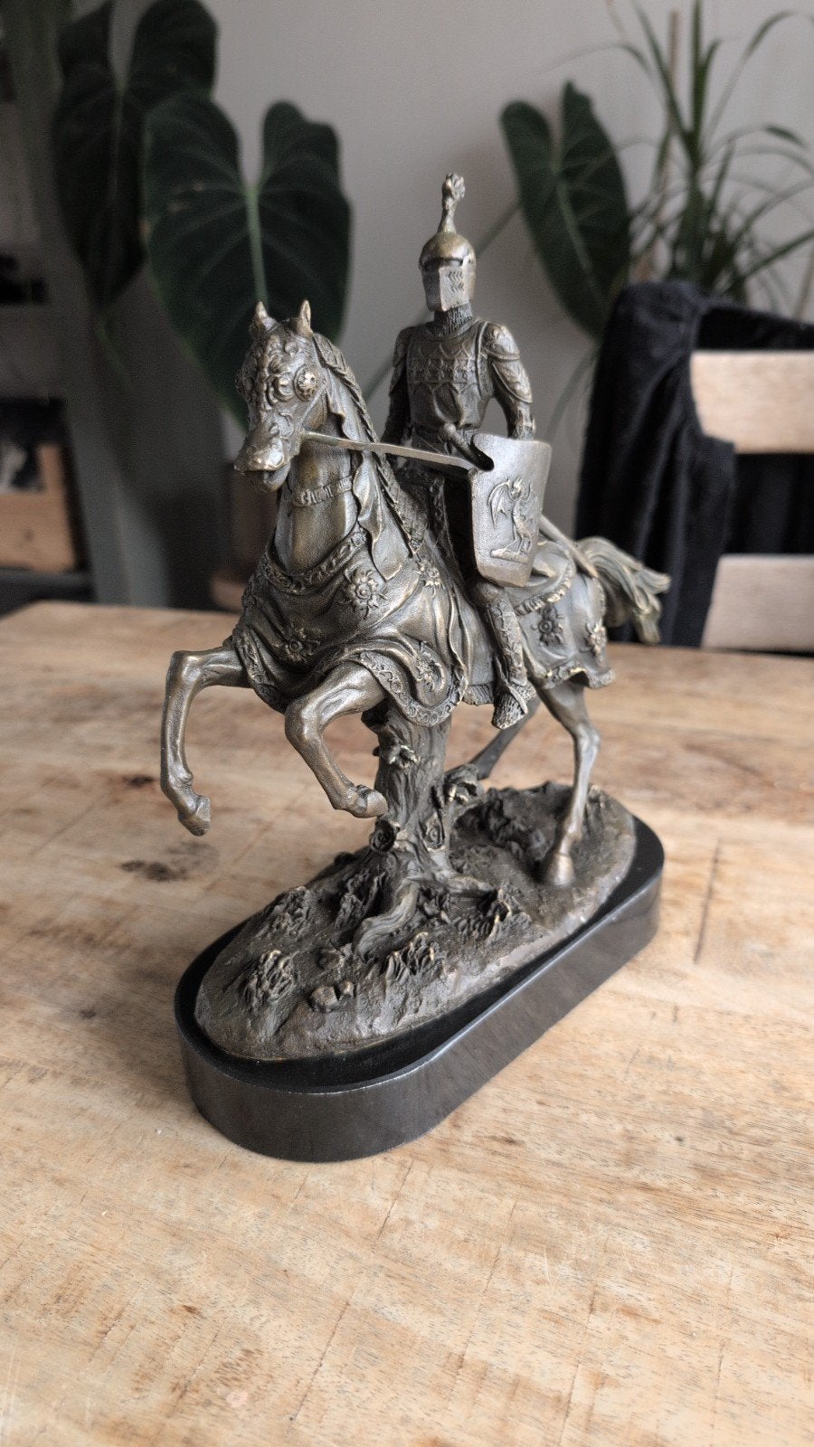 Bronzen beeld ridder te paard, gesigneerd Kamiko, Ophalen of Verzenden, Brons, 20 - 50 cm, Beeld