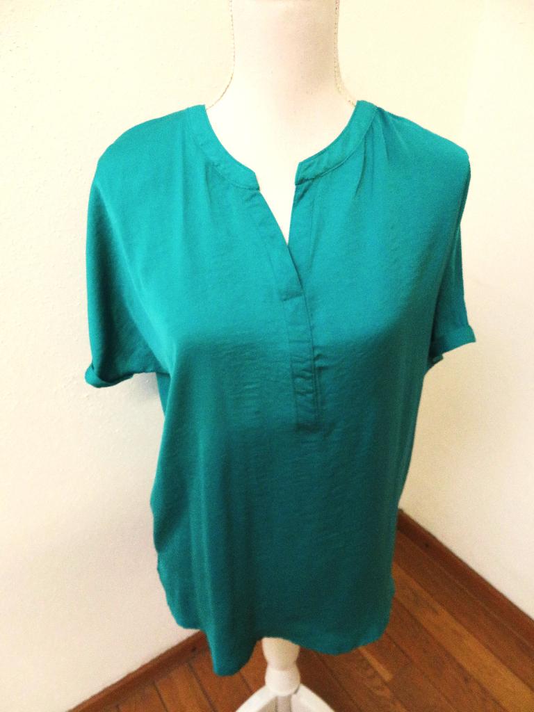 R20 JANINA blouse shirt smaragd groen maat 40, Kleding | Dames, Maat 38/40 (M), Ophalen of Verzenden, Zo goed als nieuw, Korte mouw