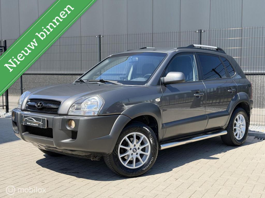 Hyundai Tucson 2.0i IJSKOUDE AIRCO|CRUISE|RUIME APK|NAP, Auto's, Hyundai, Gebruikt, Zwart, Handgeschakeld, Tucson